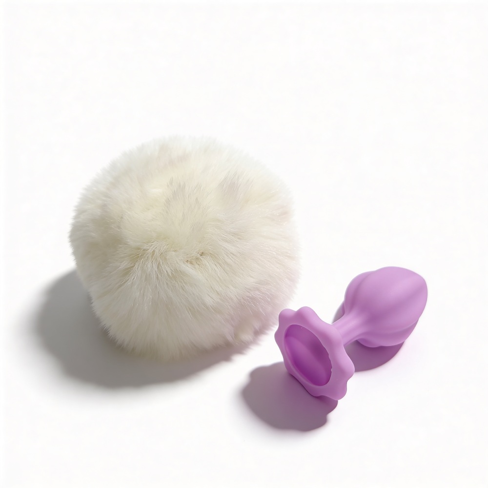 Анальные игрушки без вибрации - Анальная пробка рельефная ALUME, S, лиловая с белым пушком и сменным лиловым камнем, 7 х 2,8 см 8