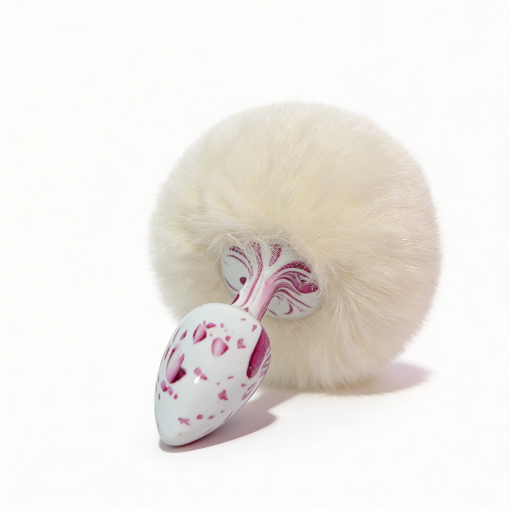 Анальные игрушки без вибрации - Анальная пробка с узором ALUME, S, металлическая белая с белым пушком, 7 х 2,8 см 6