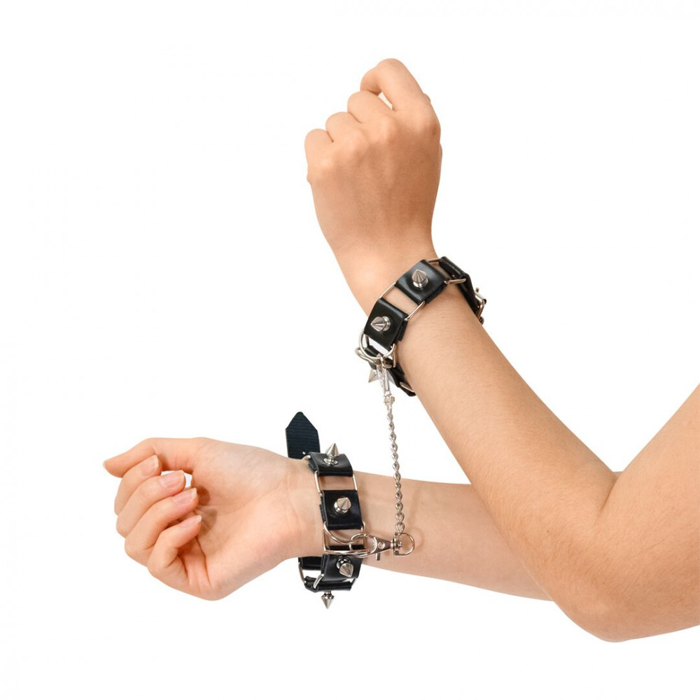 БДСМ игрушки - Бондажный набор: ошейник с поводком, наручники и поножи Art of Sex - Cassandra, цвет черный 4