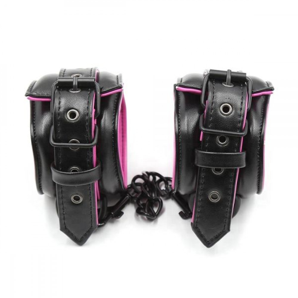 БДСМ наручники - Оковы мягкие Luxury Fetish WRIST CUFF Black&Pink 2